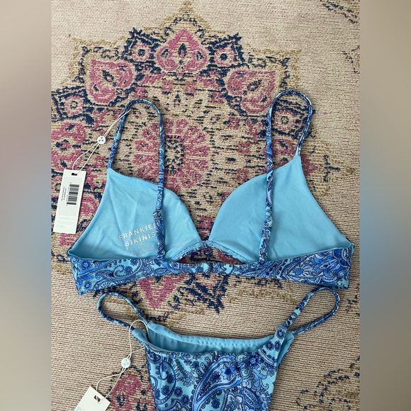 Frankies Bikinis Francesca Shine Top and Francesca shine bottom - Picture 6 of 15